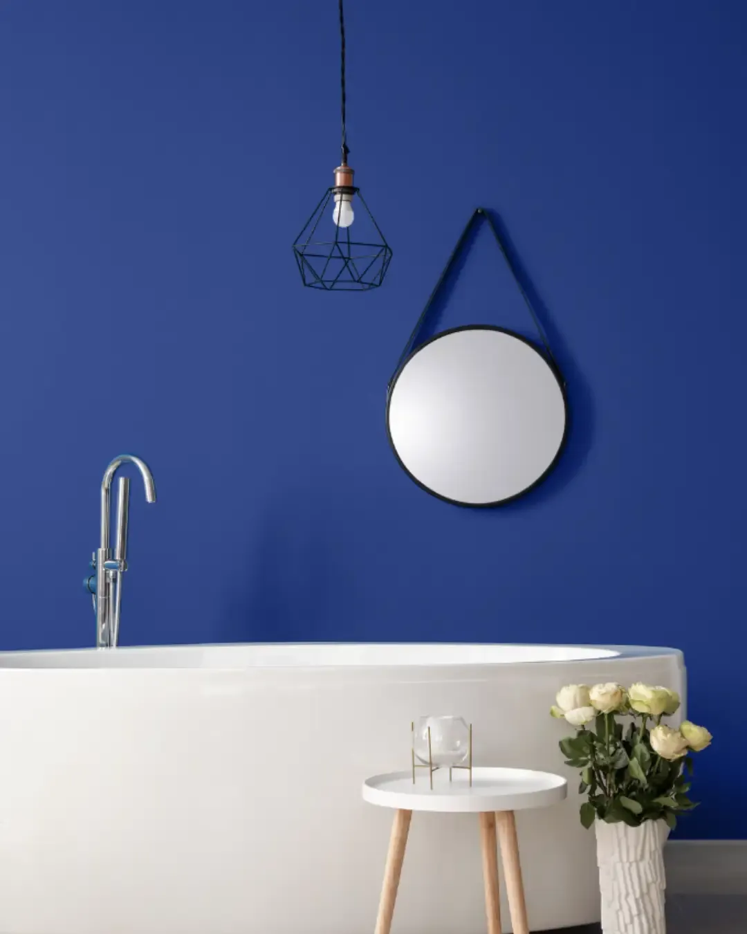 Blue themed bathroom